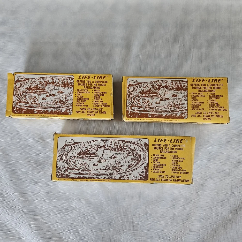 Lot of 3 Life Like Ho Scale Thrall Door #8990, #8513 Burlington #8461 Cattle Car